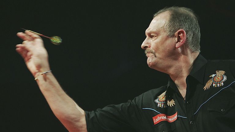 PURFLEET, ENGLAND - JANUARY 2:  Bob Anderson in action during his match against Phil Taylor during the 2005 Ladbrokes.com World Darts Championship at The C