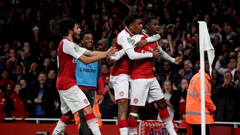 LONDON, ENGLAND - OCTOBER 24:  Edward Nketiah (R) celebrates scoring the first Arsenal goal with team mates during the Carabao Cup Fourth Round match betwe