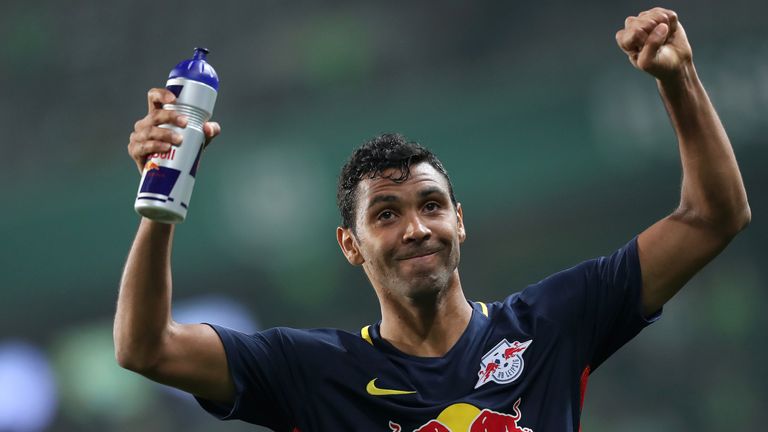 Marvin Compper of Leipzig reacts after the Bundesliga match between VfL Wolfsburg and RB Leipzig  