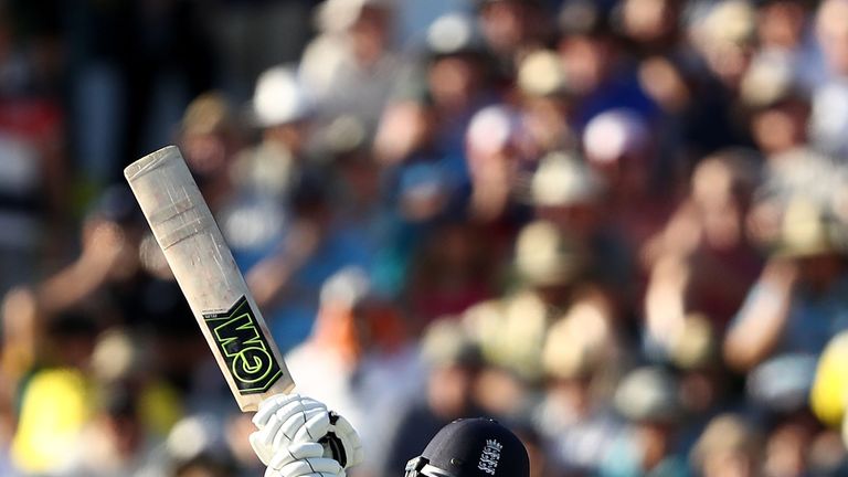 PERTH, AUSTRALIA - DECEMBER 14: Dawid Malan of England bats  during day one of the Third Test match of the 2017/18 Ashes Series between Australia and Engla