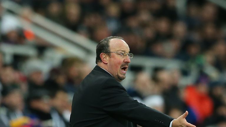 NEWCASTLE UPON TYNE, ENGLAND - DECEMBER 09:  Rafael Benitez, Manager of Newcastle United makes a point during the Premier League match between Newcastle Un