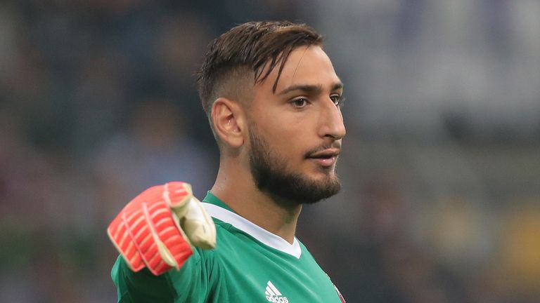 MILAN, ITALY - OCTOBER 15:  Gianluigi Donnarumma of AC Milan gestures during the Serie A match between FC Internazionale and AC Milan at Stadio Giuseppe Me