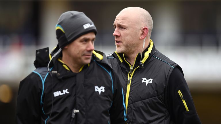 Ospreys head coach Steve Tandy (right) and backs coach Gruff Rees (left)
