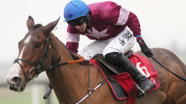 Mengli Khan and Jack Kennedy win the Bar One Racing Royal Bond Novice Hurdle