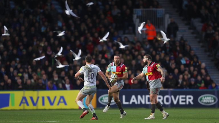 LONDON, ENGLAND - DECEMBER 03:  Jamie Roberts of Harlequins in action during the Aviva Premiership match between Harlequins and Saracens at Twickenham Stoo