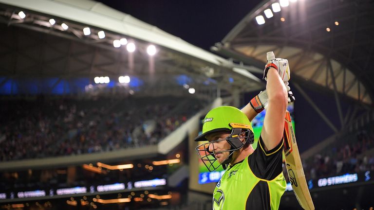 ADELAIDE, AUSTRALIA - DECEMBER 22: Jos Buttler of the Thunder runs out to bat during the Big Bash League match between the Adelaide Strikers and the Sydney