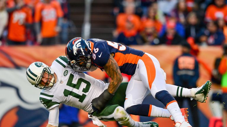 Josh McCown broke his arm after this hit by Denver Broncos' Shane Ray