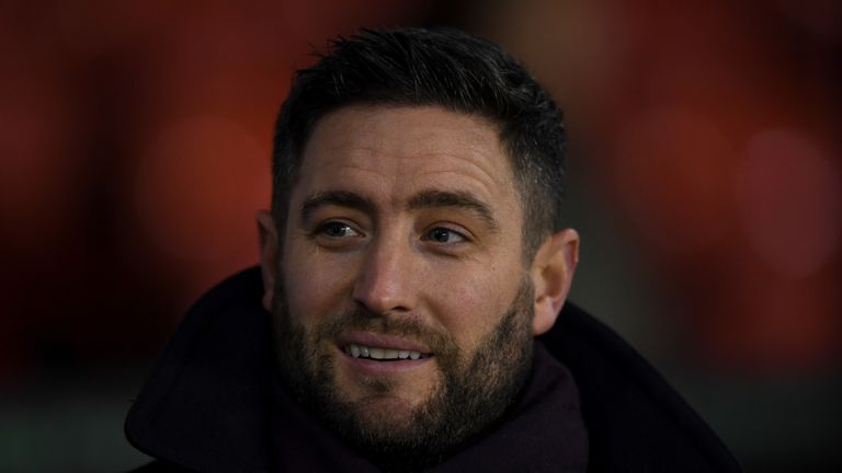 SHEFFIELD, ENGLAND - DECEMBER 08:  Bristol manager Lee Johnson during the Sky Bet Championship match between Sheffield United and Bristol City at Bramall L