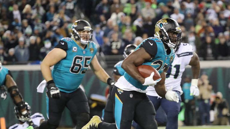 JACKSONVILLE, FL - DECEMBER 10:   Leonard Fournette #27 of the Jacksonville Jaguars runs with the football during the second half of their game against the