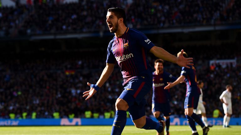 MADRID, SPAIN - DECEMBER 23: Luis Suarez of Barcelona celebrates after scoring his sides first goal during the La Liga match between Real Madrid and Barcel