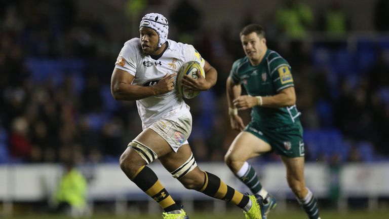 Nizaam Carr on the attack for Wasps

