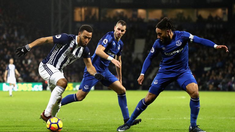 Matt Phillips is closed down by Ashley Williams and Morgan   Schneiderlin