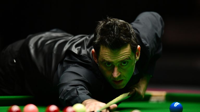 LONDON, ENGLAND - JANUARY 22:  Ronnie O'Sullivan of England plays a shot during the final match against Joe Perry of England on day eight of the Dafabet Ma