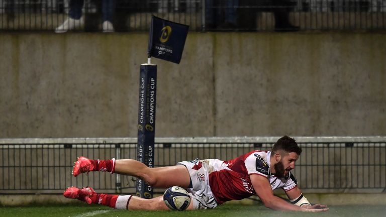 Stuart McCloskey of Ulster scores a try during the European Rugby Champions Cup match against Harlequins