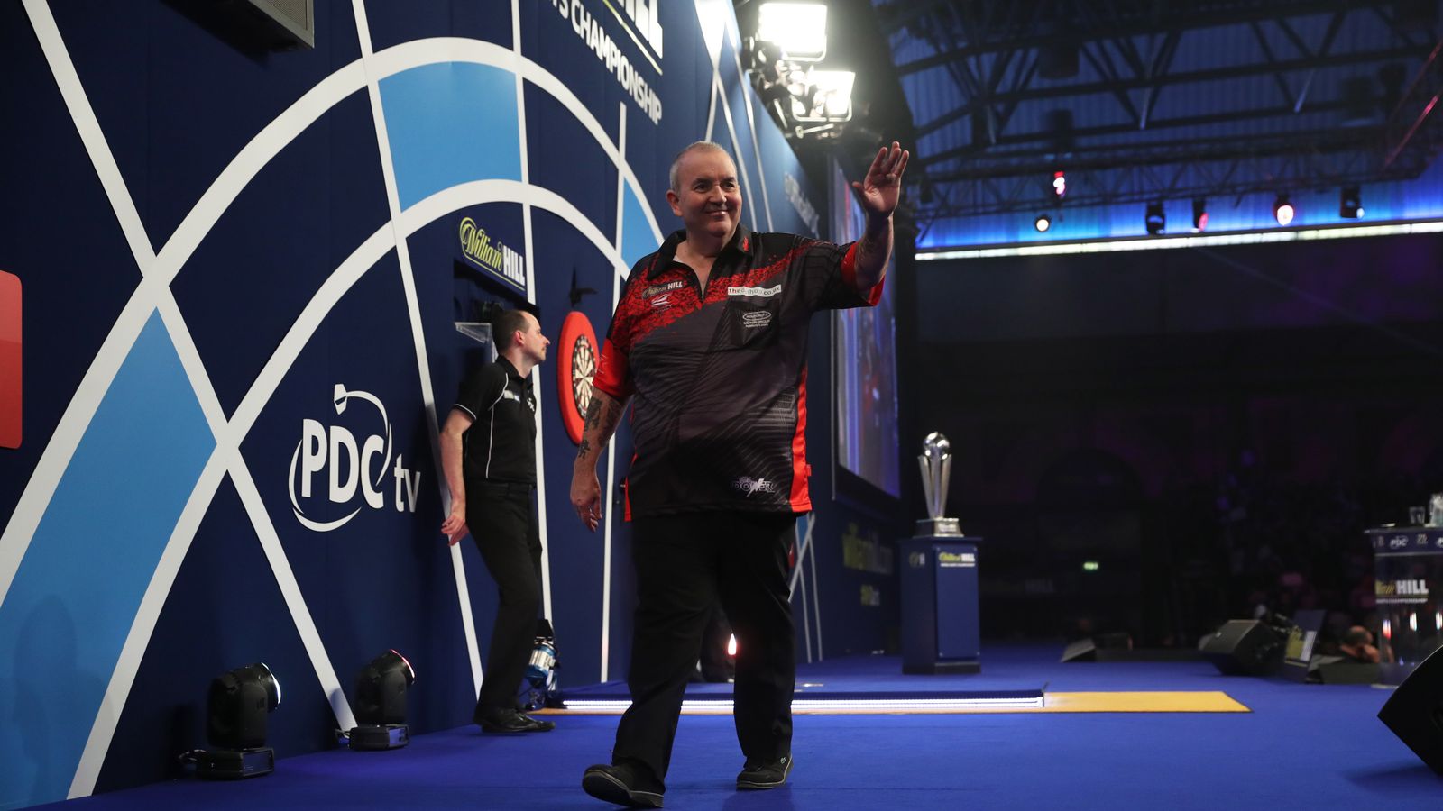 Departing Phil Taylor hails Rob Cross after World Darts Championship