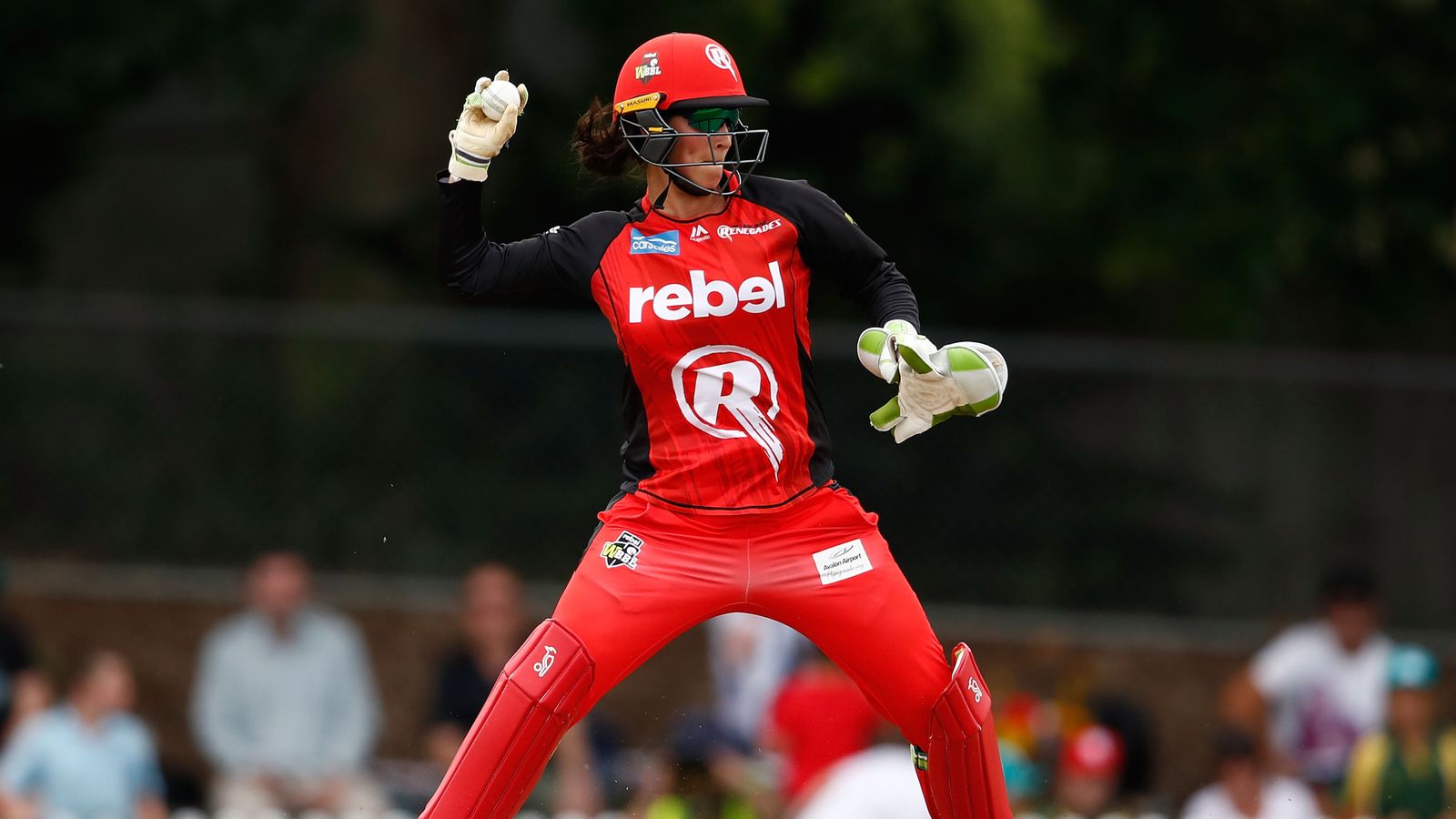 Premature Celebration Almost Costs Melbourne Renegades In Women's Big ...