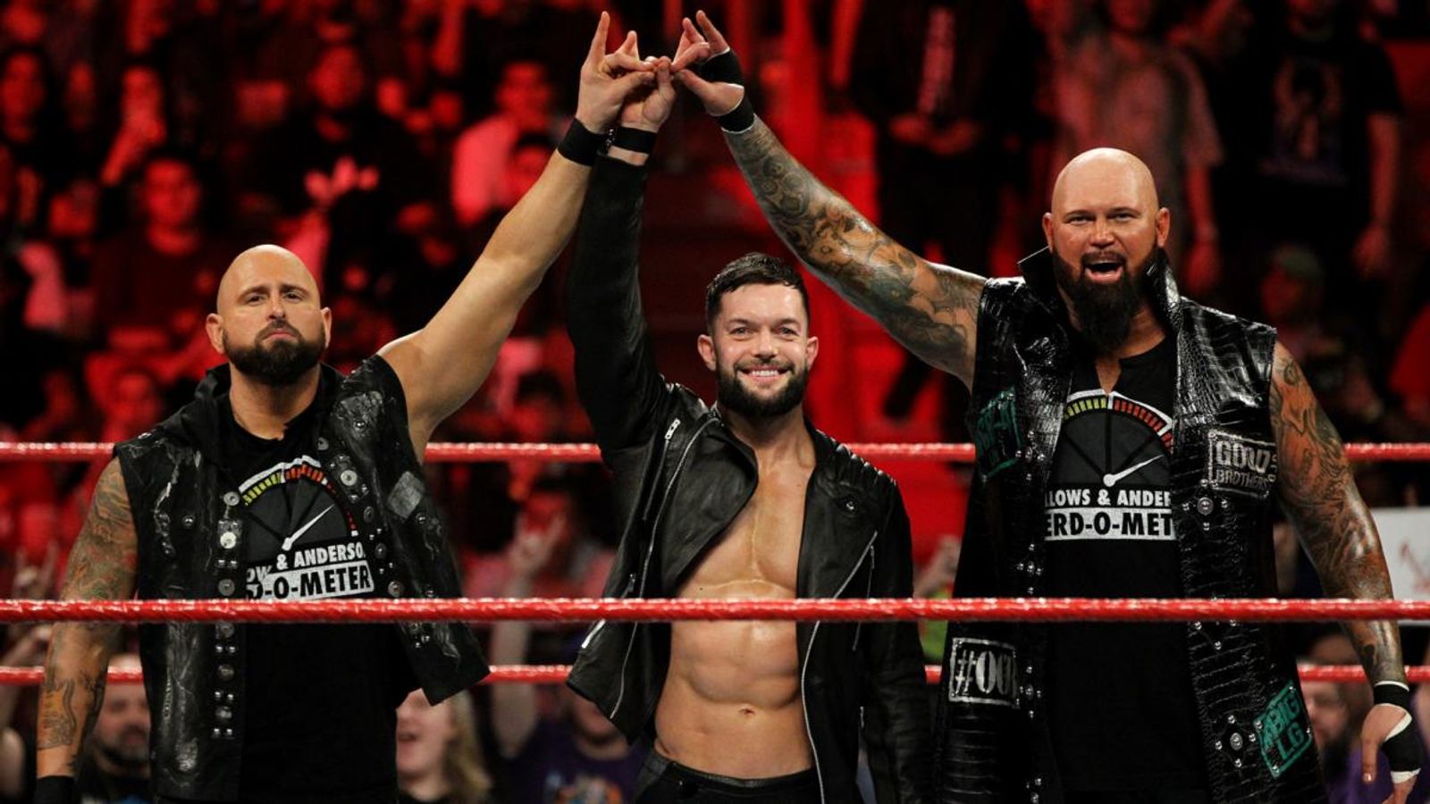 E raw. Finn Balor Bullet Club. WWE Новогодняя. Сет Роллинс и Брок Леснар. Люк Карл и Джей из WWE.