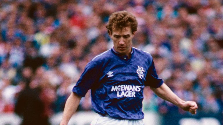 Jimmy Nicholl playing for Rangers in October 1987