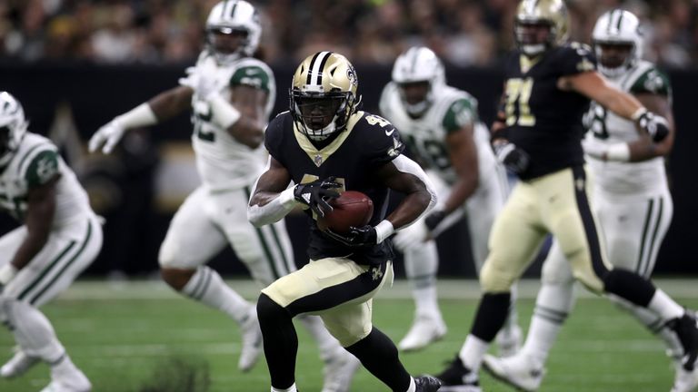 NEW ORLEANS, LA - DECEMBER 17:  Alvin Kamara #41 of the New Orleans Saints in action against the New York Jets at Mercedes-Benz Superdome on December 17, 2