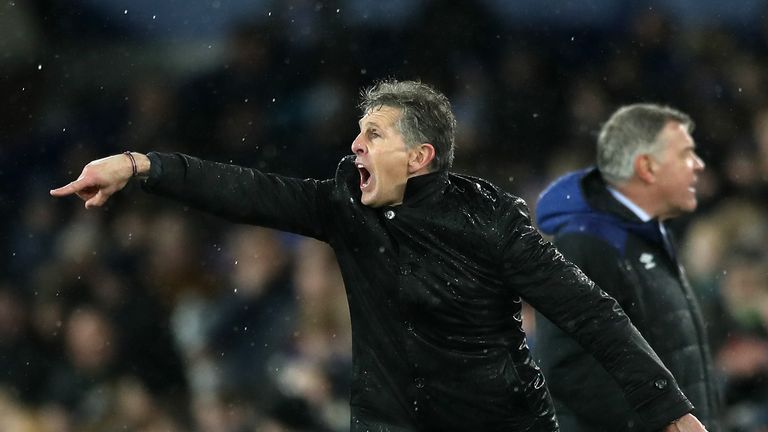 LIVERPOOL, ENGLAND - JANUARY 31:  Claude Puel, Manager of Leicester City gives his team instructions during the Premier League match between Everton and Le