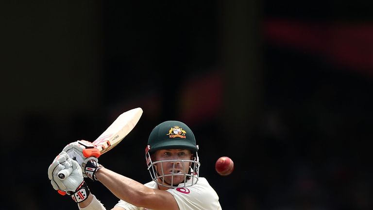 SYDNEY, AUSTRALIA - JANUARY 05: David Warner of Australia bats during day two of the Fifth Test match in the 2017/18 Ashes Series between Australia and Eng