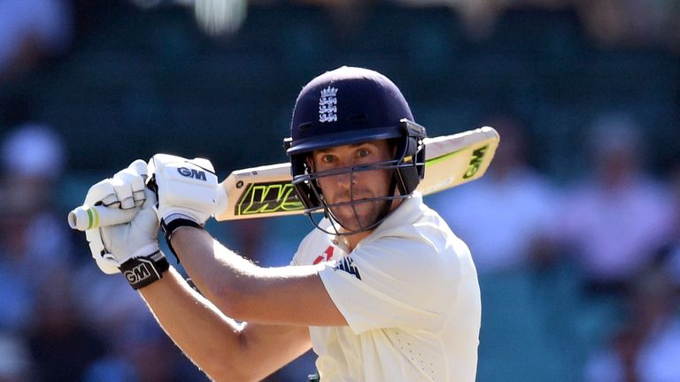 England batsman Dawid Malan cuts a ball away from the Australian bowling on the first day of the fifth Ashes Test at the SCG