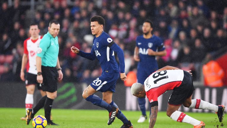 SOUTHAMPTON, ENGLAND - JANUARY 21:  Dele Alli of Tottenham Hotspur evades Mario Lemina of Southampton during the Premier League match between Southampton a