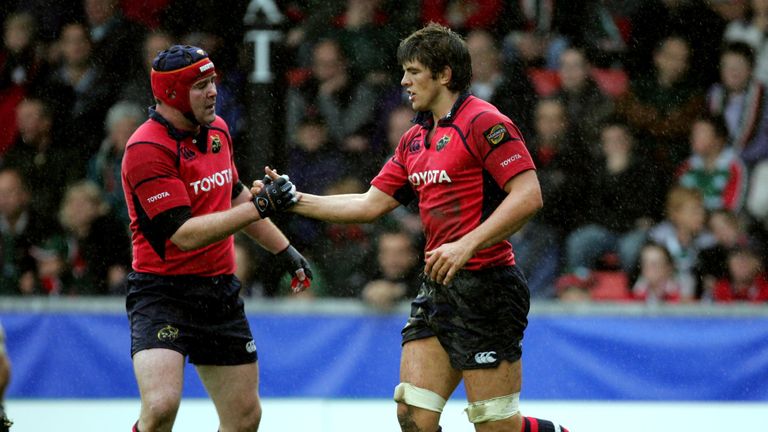 Heineken Cup 22/10/2006.Munster.Anthony Foley congratulates Donncha O'Callaghan on scoring a try.Mandatory Credit: ..INPHO/Morgan Treacy