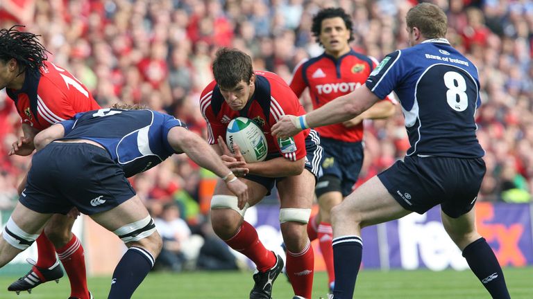 Heineken Cup Semi-Final 2/5/2009.Leinster vs Munster.Munster's Donncha O'Callaghan breaks through the Leinster defence.Mandatory Credit 