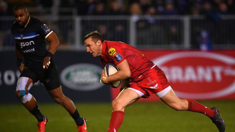 Hadleigh Parkes  scores for Scarlets