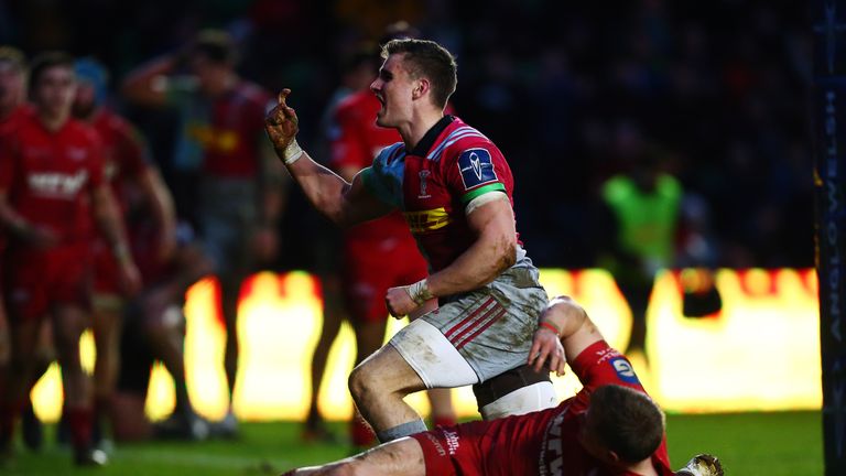 LONDON, ENGLAND - JANUARY 27:  James Lang of Harlequins celebrates touching down a try during the Anglo-Welsh Cup match between Harlequins and Scarlets at 