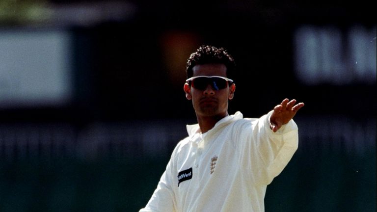 31 Aug 1998:  Owais Shah of Pakistan in action during the England vs Pakistan U19 game at Chemsford, England. \ Mandatory Credit: Craig Prentis /Allsport