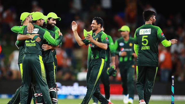 Pakistan celebrate after winning game three of the International Twenty20 match between New Zealand and Pakistan