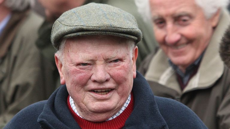 Trainer Peter Casey died aged 82