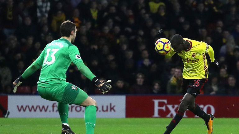 Abdoulaye Doucoure heads past Alex McCarthy to make it 2-2