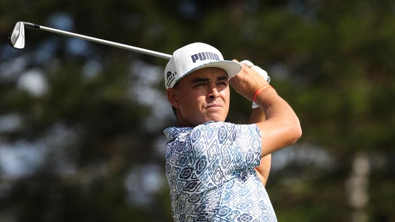 LAHAINA, HI - JANUARY 04:  Rickie Fowler of the United States plays his shot from the second tee during the first round of the Sentry Tournament of Champio