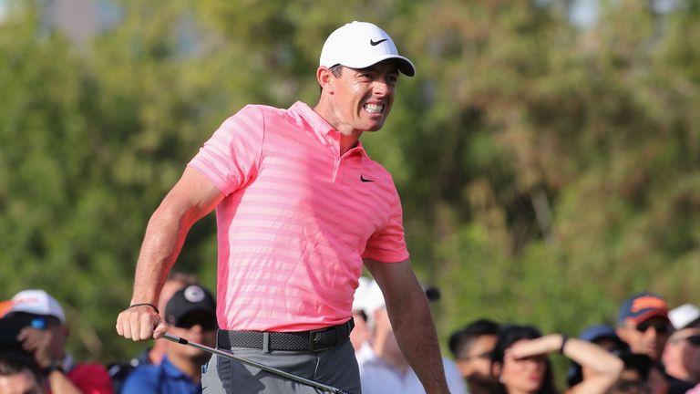 Rory McIlroy of Northern Ireland plays a shot during the round two of the Dubai Desert Classic at Emirates Golf Club on January 26, 2018, in Dubai. / AFP P