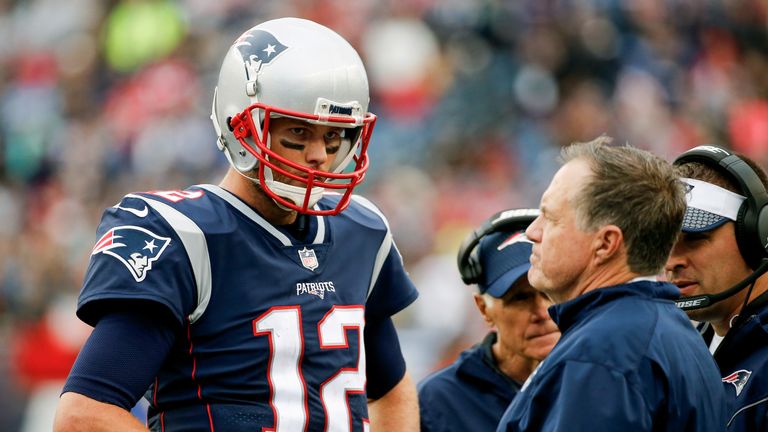 FOXBORO, MA - OCTOBER 29:  Head coach Bill Belichick of the New England Patriots talks with Tom Brady #12 during the fourth quarter of a game against the L