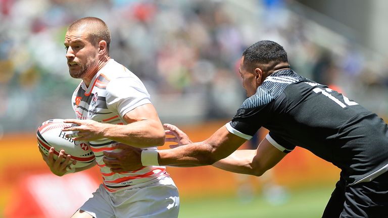 CAPE TOWN, SOUTH AFRICA - DECEMBER 10: Tom Mitchell of England during day 2 of the 2017 HSBC Cape Town Sevens match between England and New Zealand at Cape