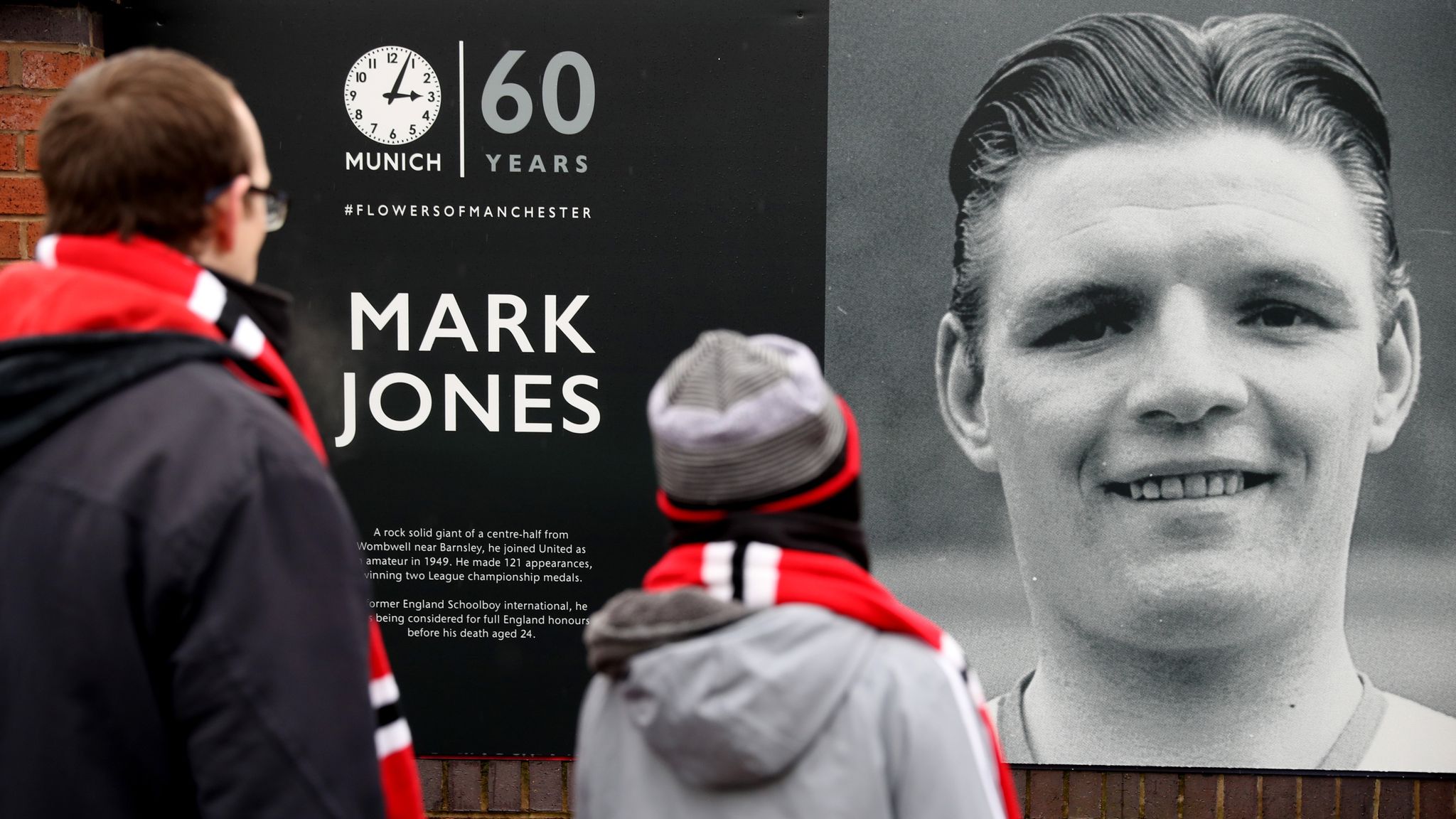 Manchester United Honour Munich Victims On 60th Anniversary Football News Sky Sports 3211