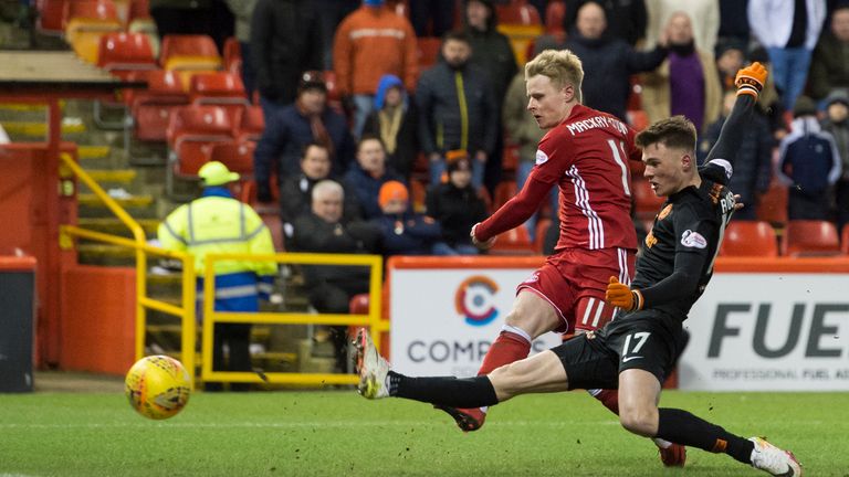 Aberdeen's Gary Mackay-Steven scores against Dundee United to make it 4-1
