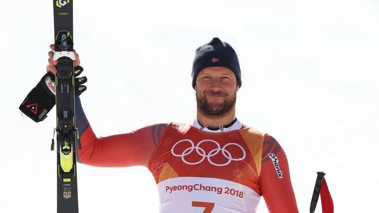 PYEONGCHANG-GUN, SOUTH KOREA - FEBRUARY 15:  Aksel Lund Svindal of Norway celebrates winning the golf medal during the Men's Downhill on day six of the Pye