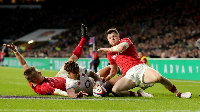 Gareth Anscombe's try is ruled out and the coaches had contrasting reactions