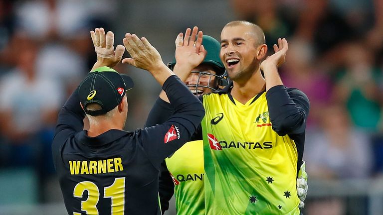 HOBART, AUSTRALIA - FEBRUARY 07:  Ashton Agar of Australia celebrates with David Warner after dimissing Alex Hales of England during the Twenty20 Internati