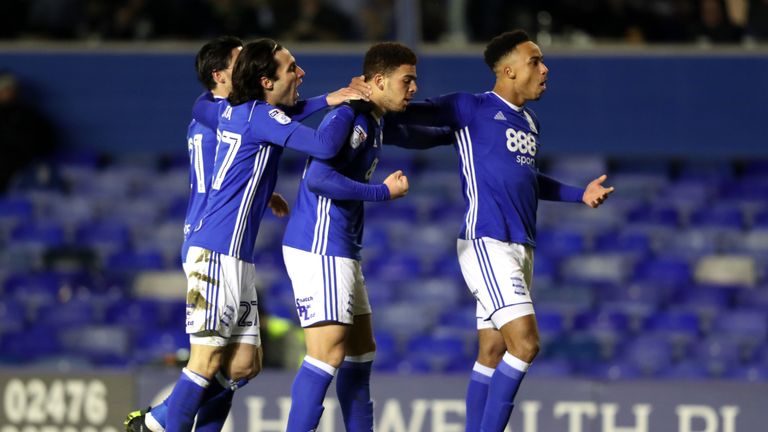 BIRMINGHAM, ENGLAND - FEBRUARY 06:  Che Adams of Birmingham celebrates with teammates after scoring his sides first goal during The Emirates FA Cup Fourth 