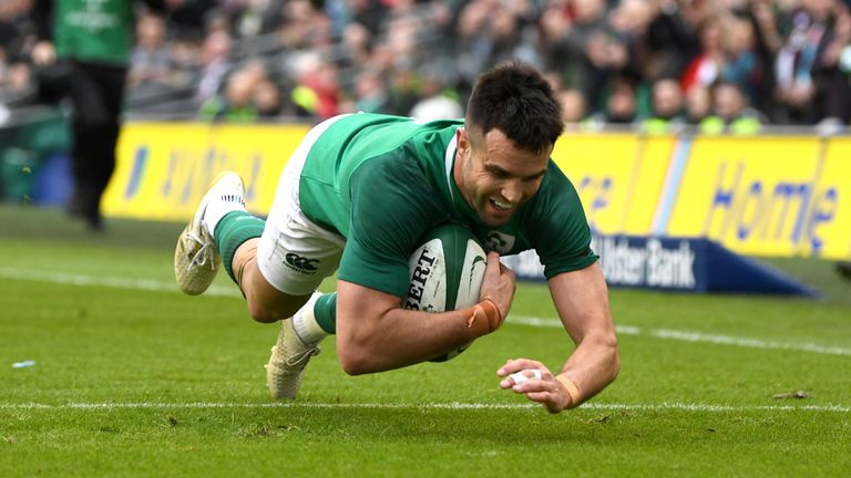 Conor Murray went over for Ireland's second try after just 14 minutes