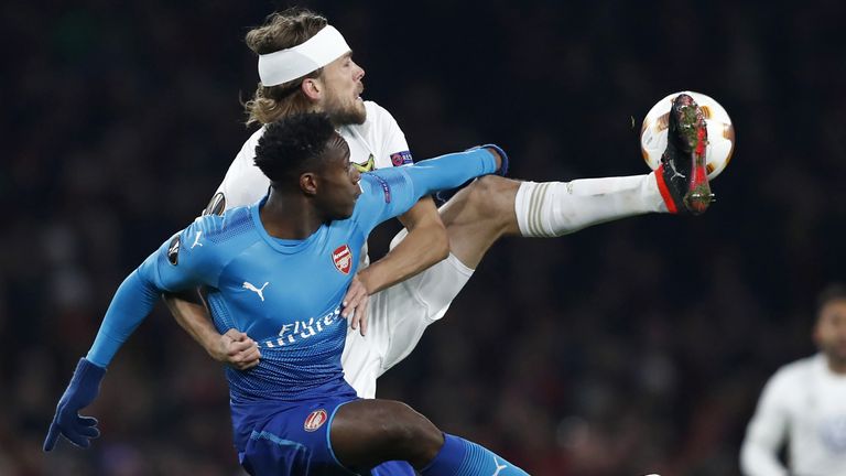 Danny Welbeck struggled against Ostersunds on Thursday