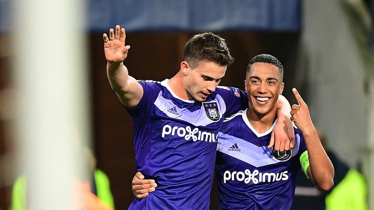 RSC Anderlecht's Belgian midfielder Leander Dendoncker (L) celebrates with RSC Anderlecht's Belgian midfielder Youri Tielemans after scoring during the UEF