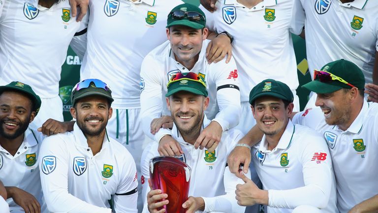 ADELAIDE, AUSTRALIA - NOVEMBER 27:  Faf du Plessis of South Africa and the South African team celebrate after winning the series 2-1 during day four of the