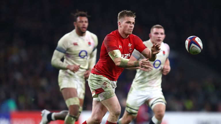 Gareth Anscombe of Wales passes the ball during the Six Nations round two match against England